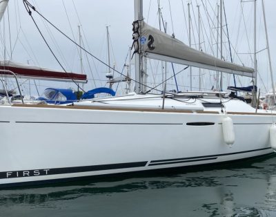 Magnifique Voilier First 25 PERFORMANCE de 2016 toutes options